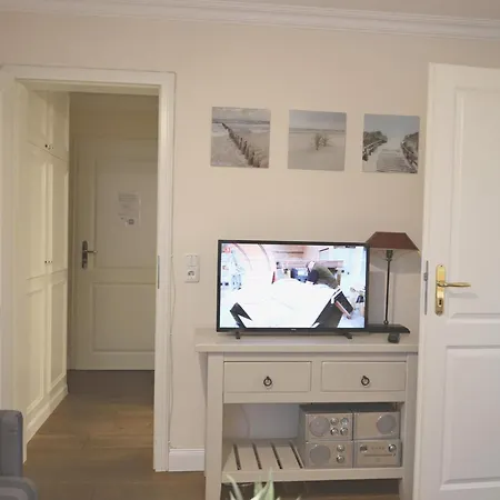 Kampstrasse 9, W6, Gb3 *